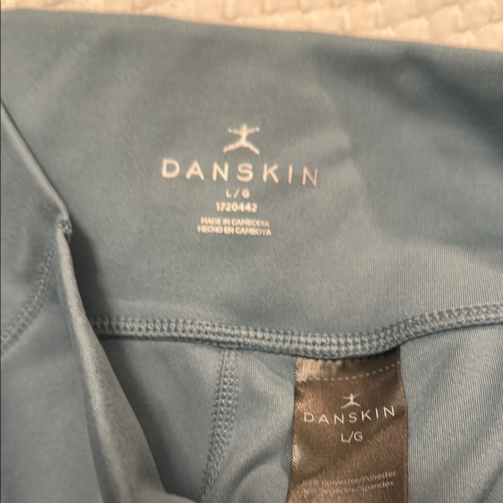 Danskin NWOT Bluish Green Leggings